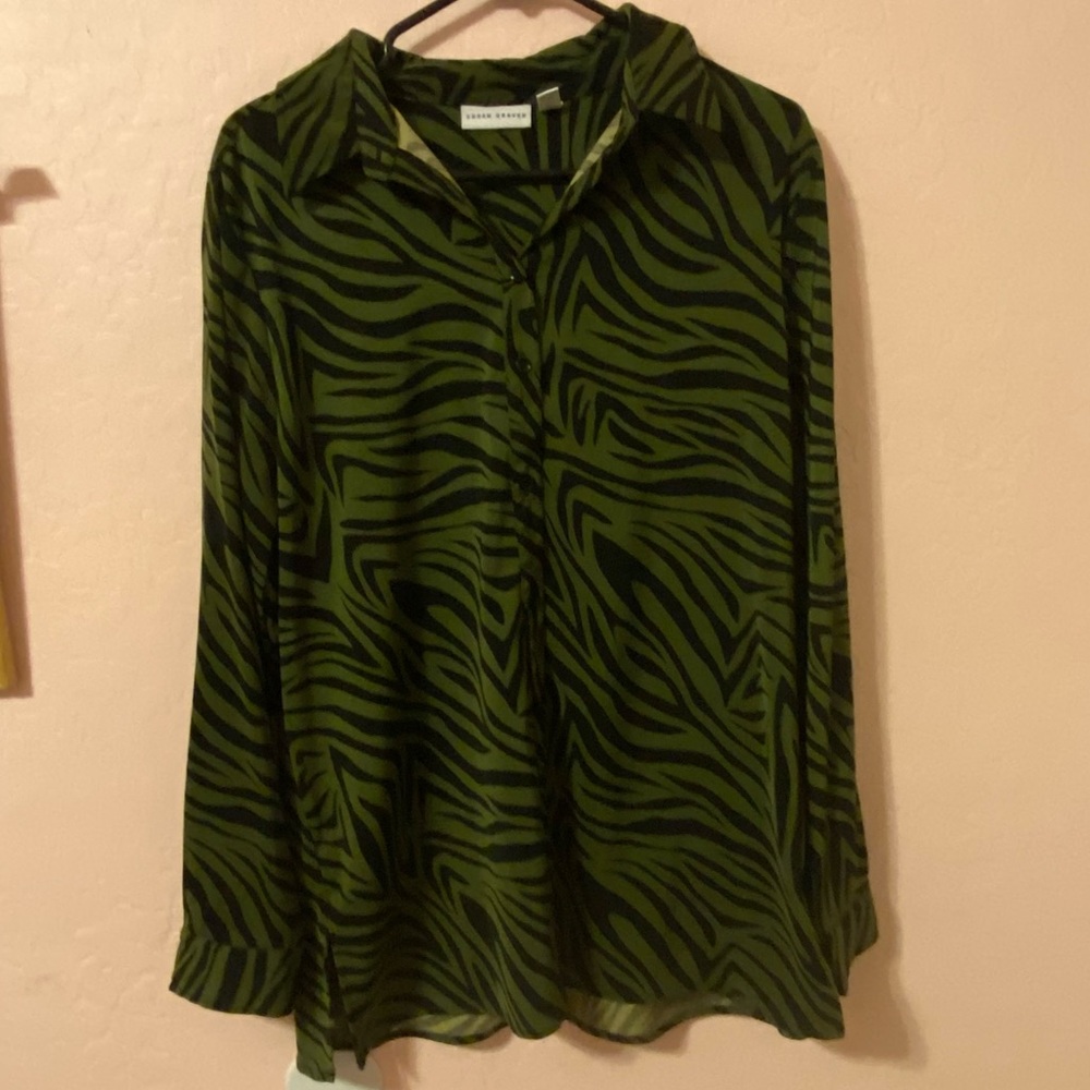 Zebra Button Up